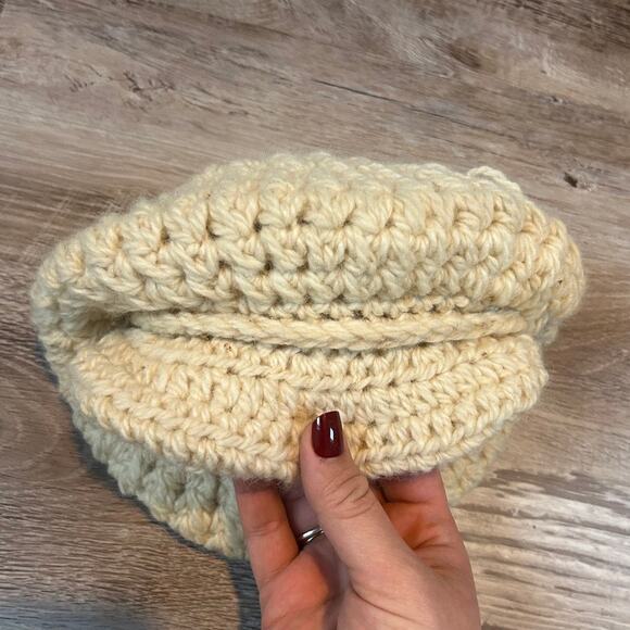 Vintage Handmade Chunky Crochet Beret Cream Wool Look Pom Winter Hat - Picture 5 of 6